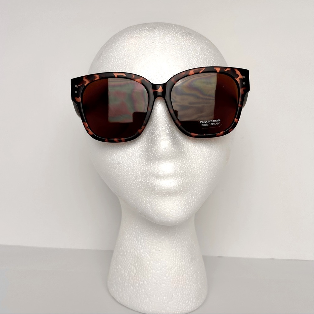 Sunglasses Women's Leopard Frame Fashion Oversized Square Shades NEW